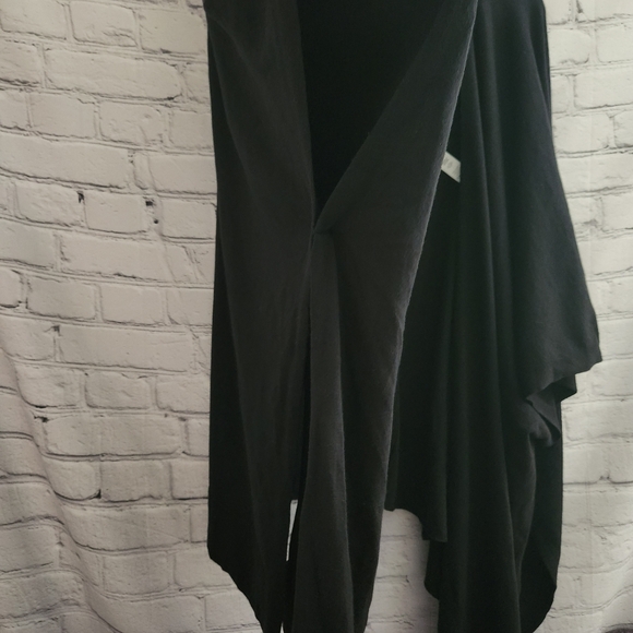 Lululemon Poncho - Picture 6 of 6